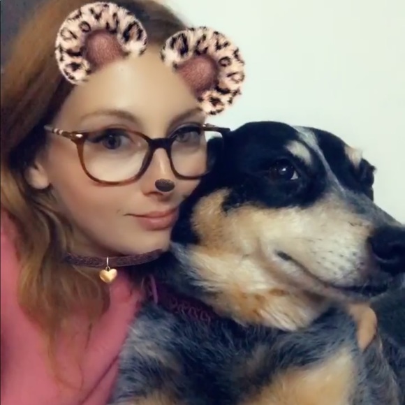 Meet your Posher, Britt - Picture 1 of 1